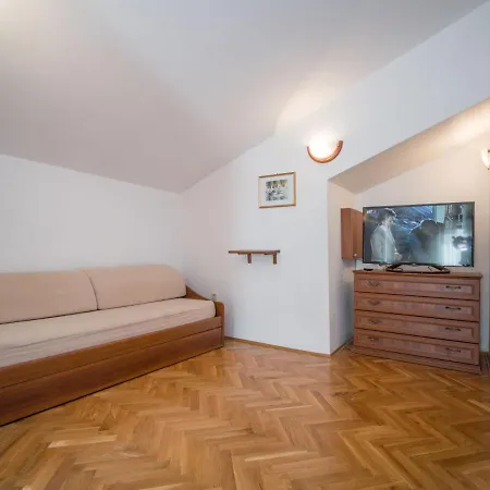 Apartamento Fuma-6 By Interhome